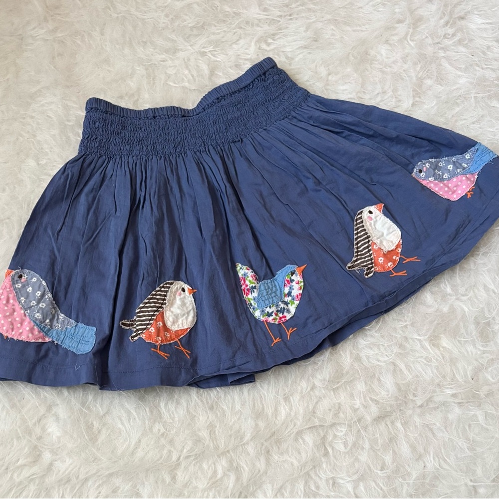 Mini Boden Beautiful Navy Skirt with Bird Appliqués - Picture 5 of 5